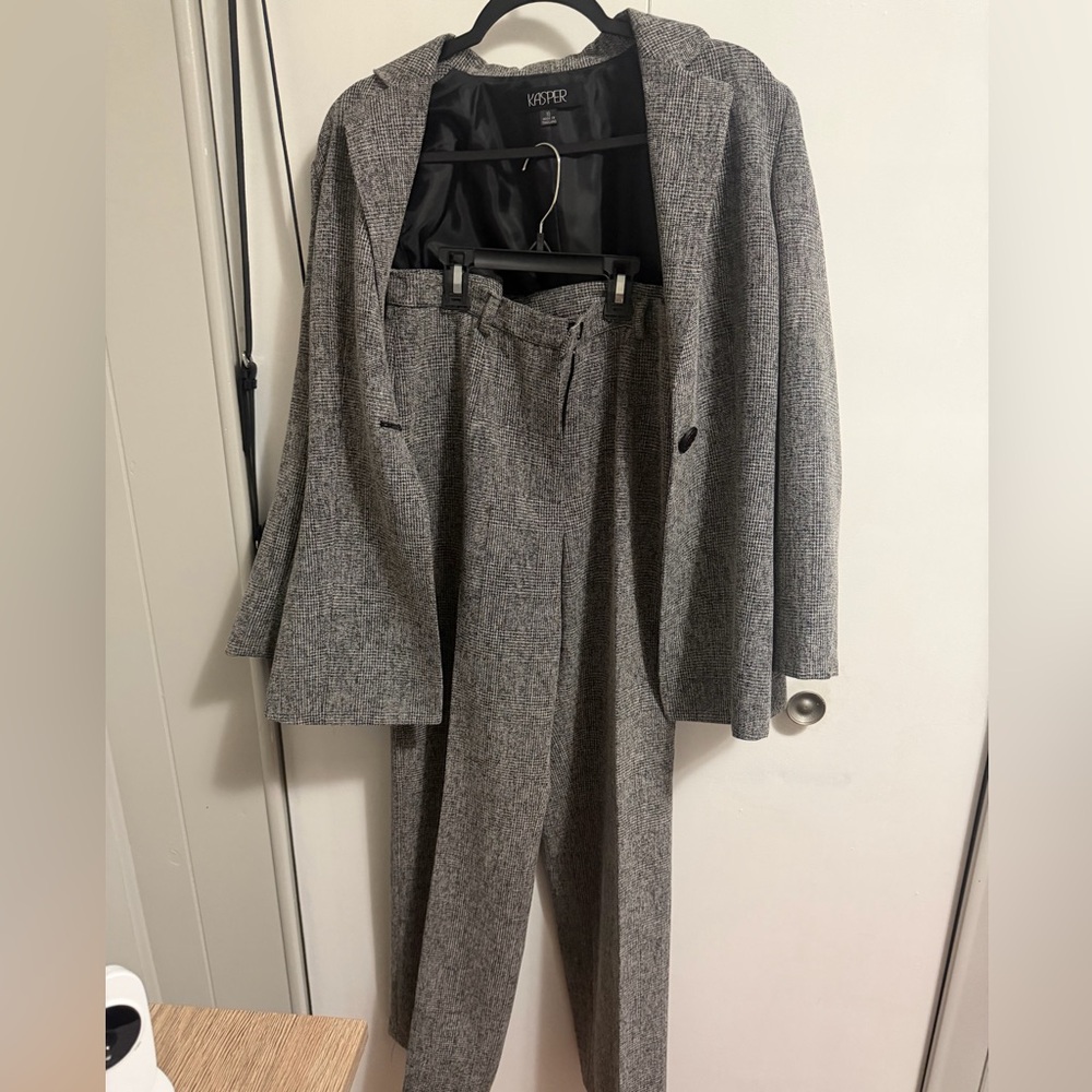 Kasper Black and Gray Checkered Suit